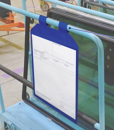 POUCHES WITH MAG. LOOPS BLU 295X330MM