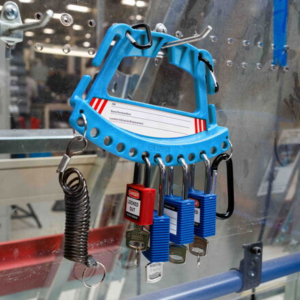SAFETY LOCK & TAG CARRIER - BLUE SAFETY LOCK & TAG CARRIER - BLUE
