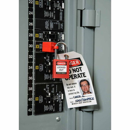 B851 UNLAMINATED PHOTO TAG B851 UNLAMINATED PHOTO TAG