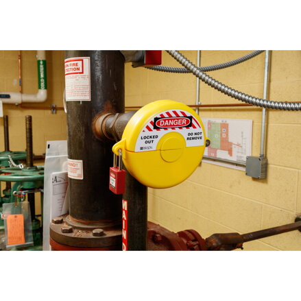 GATE VALVE LOCKOUTS GVLO 10-13 RED GATE VALVE LOCKOUTS GVLO 10-13 RED