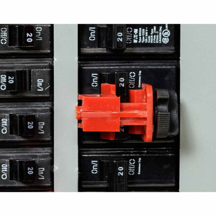 UNIVERSAL MULTI-POLE BREAKER LOCKOUT